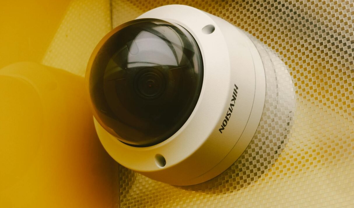 Wired vs. Wireless Security Cameras: Which Is Right for Your Home or Business?